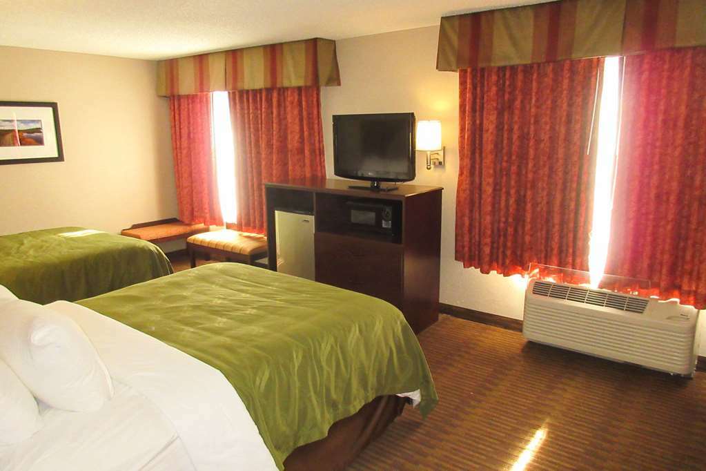 Quality & - Area Hotel Lawrence