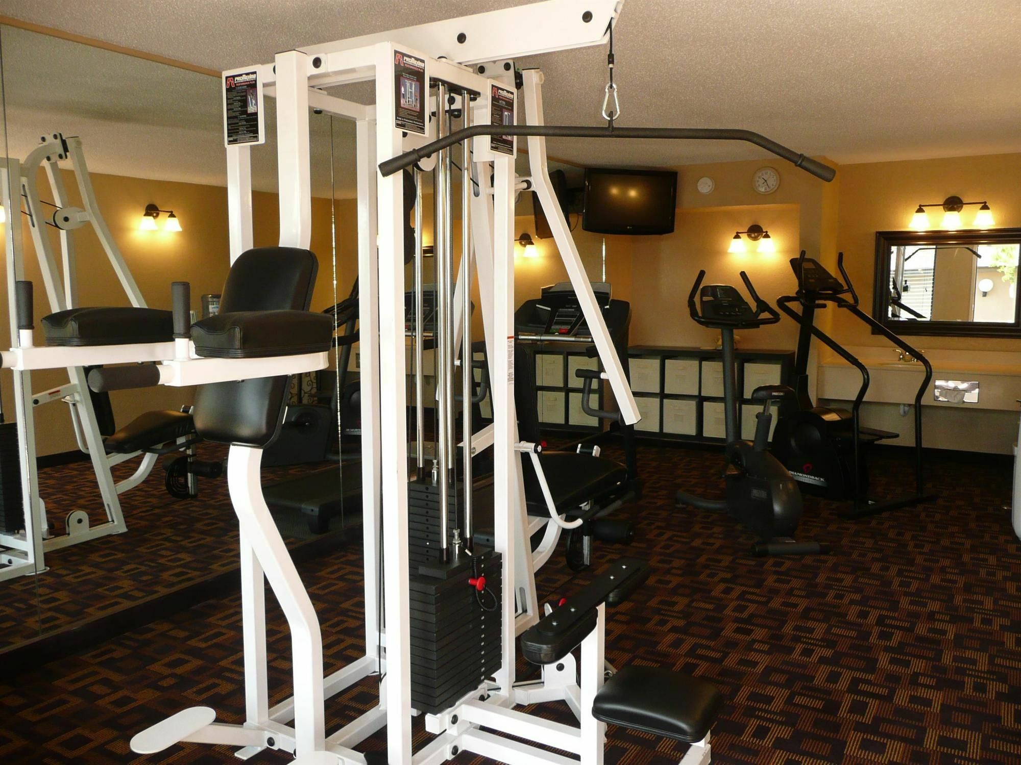 Hotel Quality & - Area